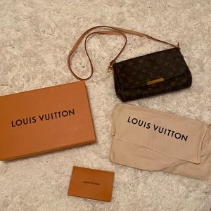 Louis Vuitton Favorite MM 🧡Authentic LV🧡Shoulder bag